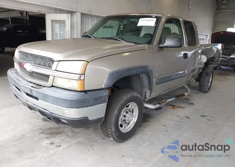 2003 Chevrolet Silverado 2500Hd Ls z USA, uszkodzony, nr VIN 1GCHK29U03E227520